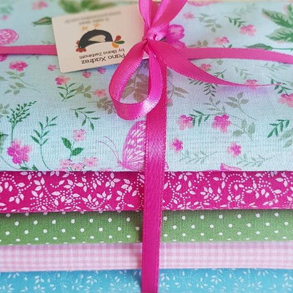Kit de tecidos "Flores e Borboletas" - composé tiffany e pink (50 x 75 cm cada tecido)
