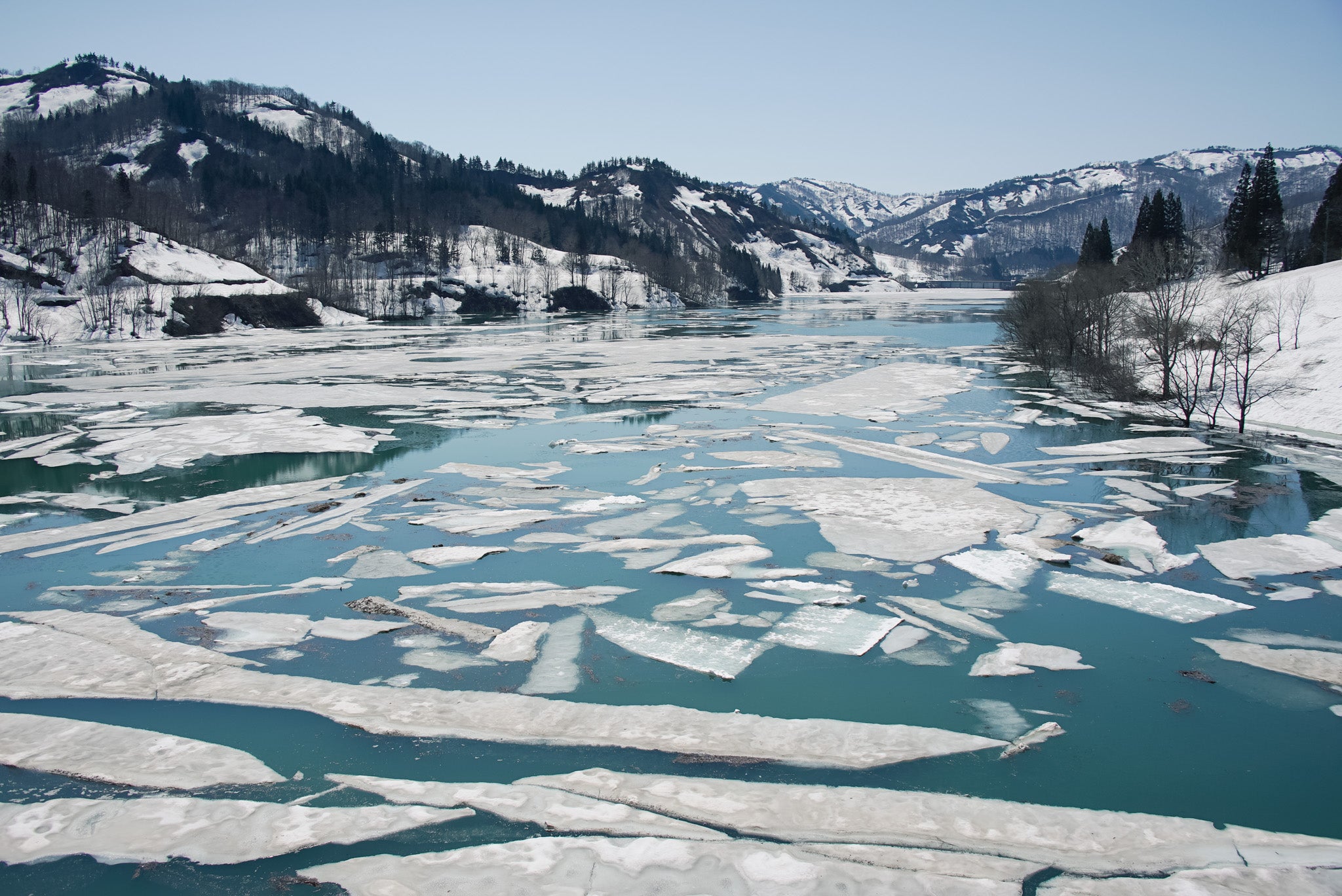 Snow flow of Hama River Dam