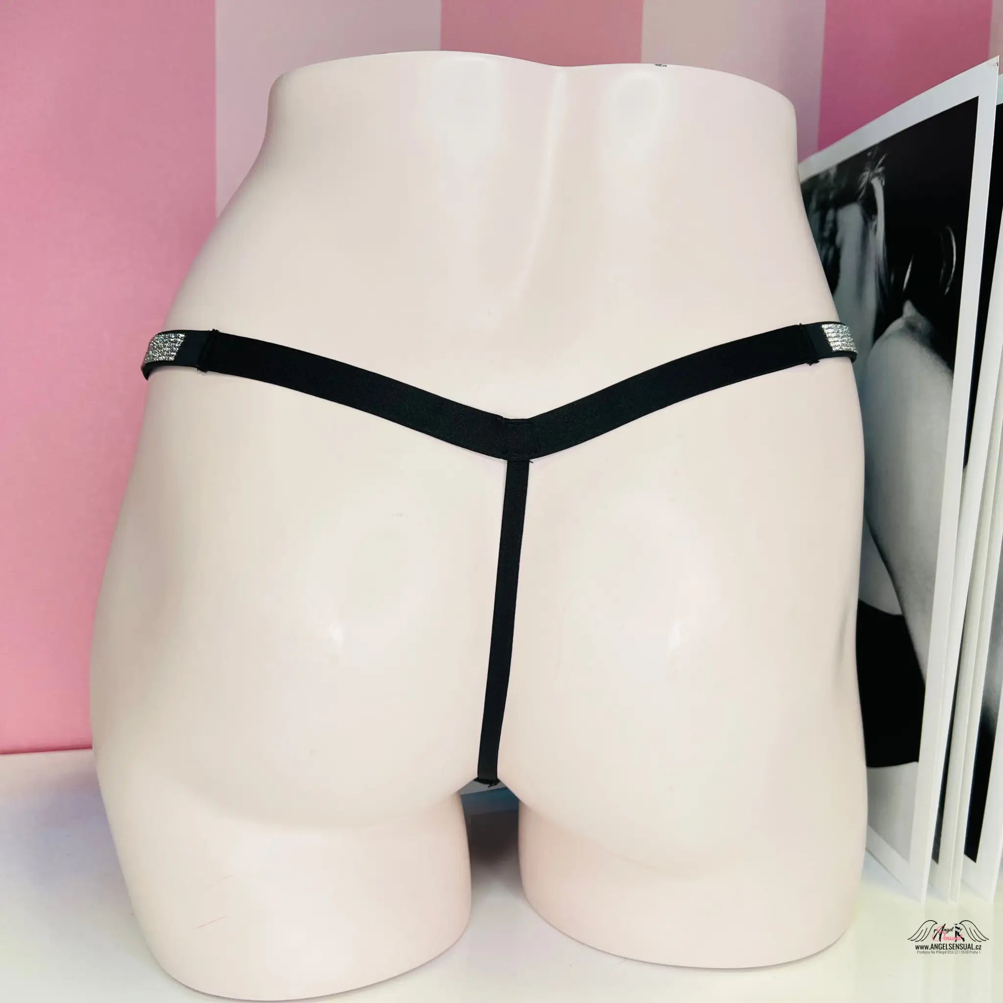 Victoria's Secret černá tanga s kamínky Rhinestone Strap Thong Panty
