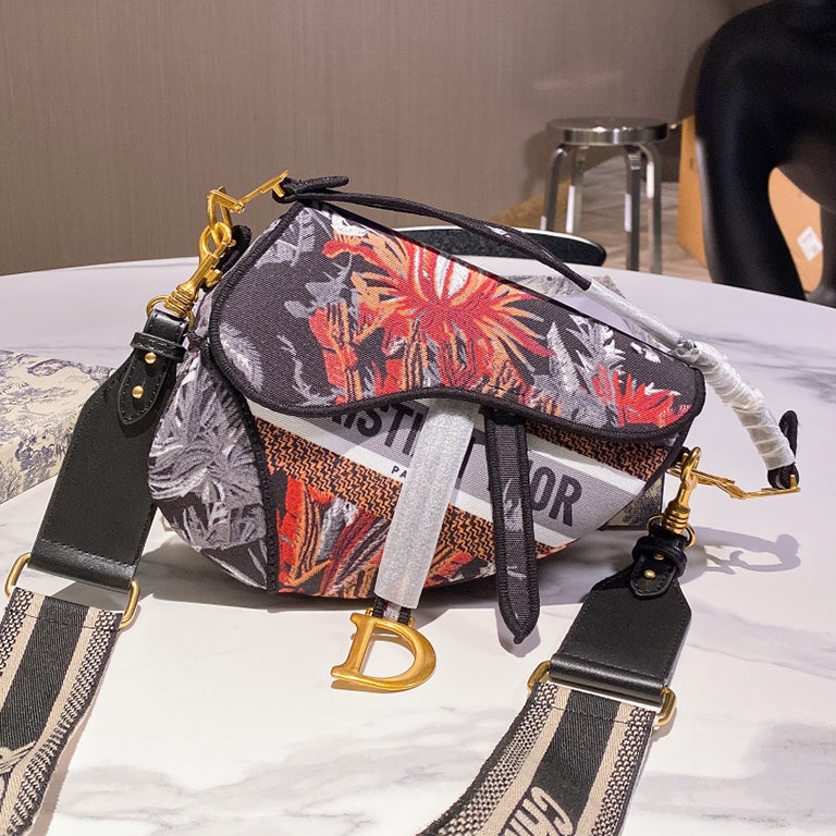 Dior New Embroidered Letters Women's Saddle Bag Shoulder Bag