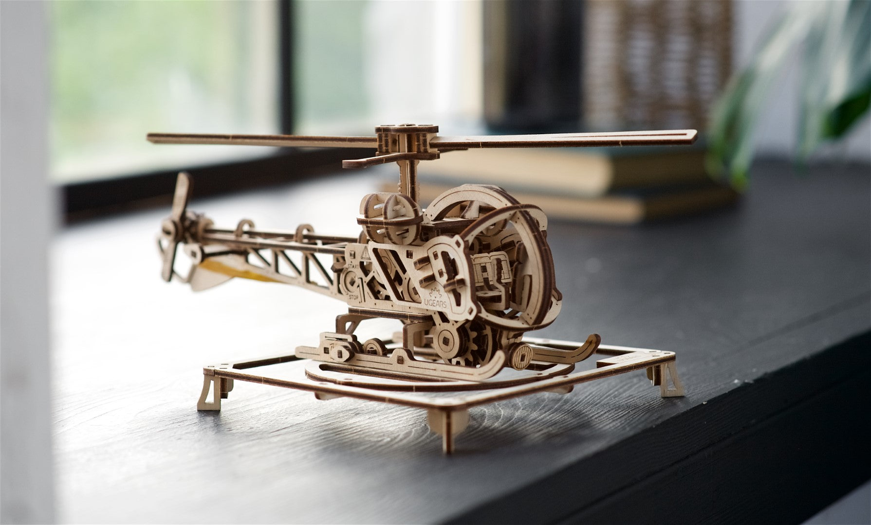 ugears mini elicottero