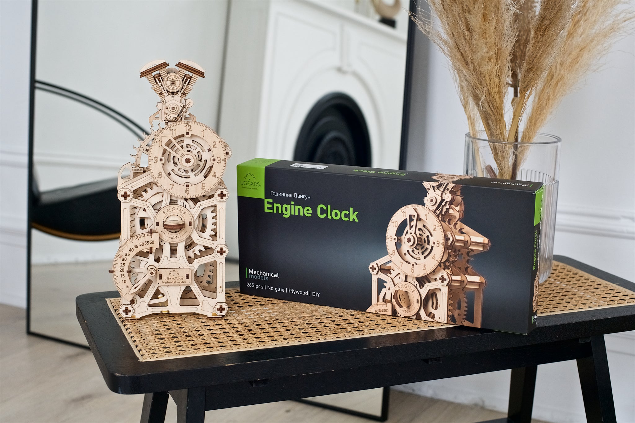 ugears orologio a motore