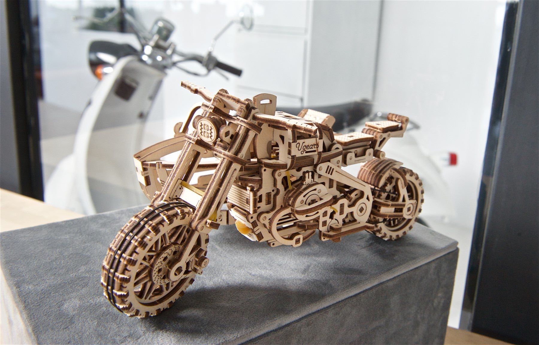 Ugears Moto Scrambler sidecar