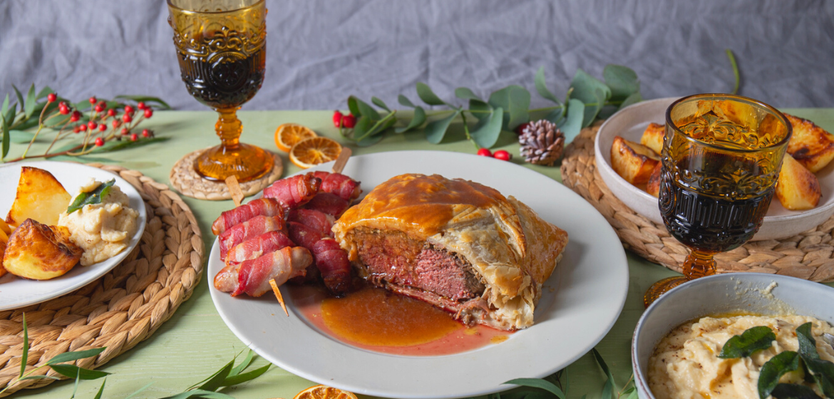 Beef Wellington With Chestnut Stuffing & Roasted Cranberries, Beef Loving  Texans