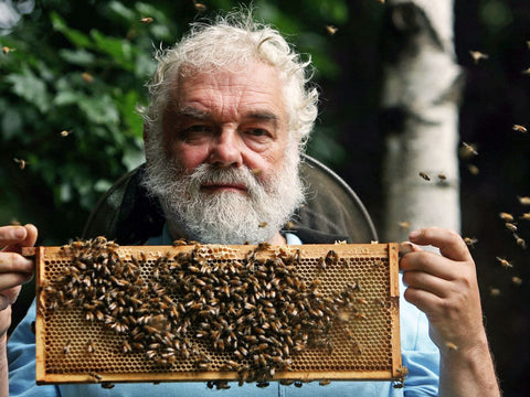 John Chapple apicultor de la reina Isabel