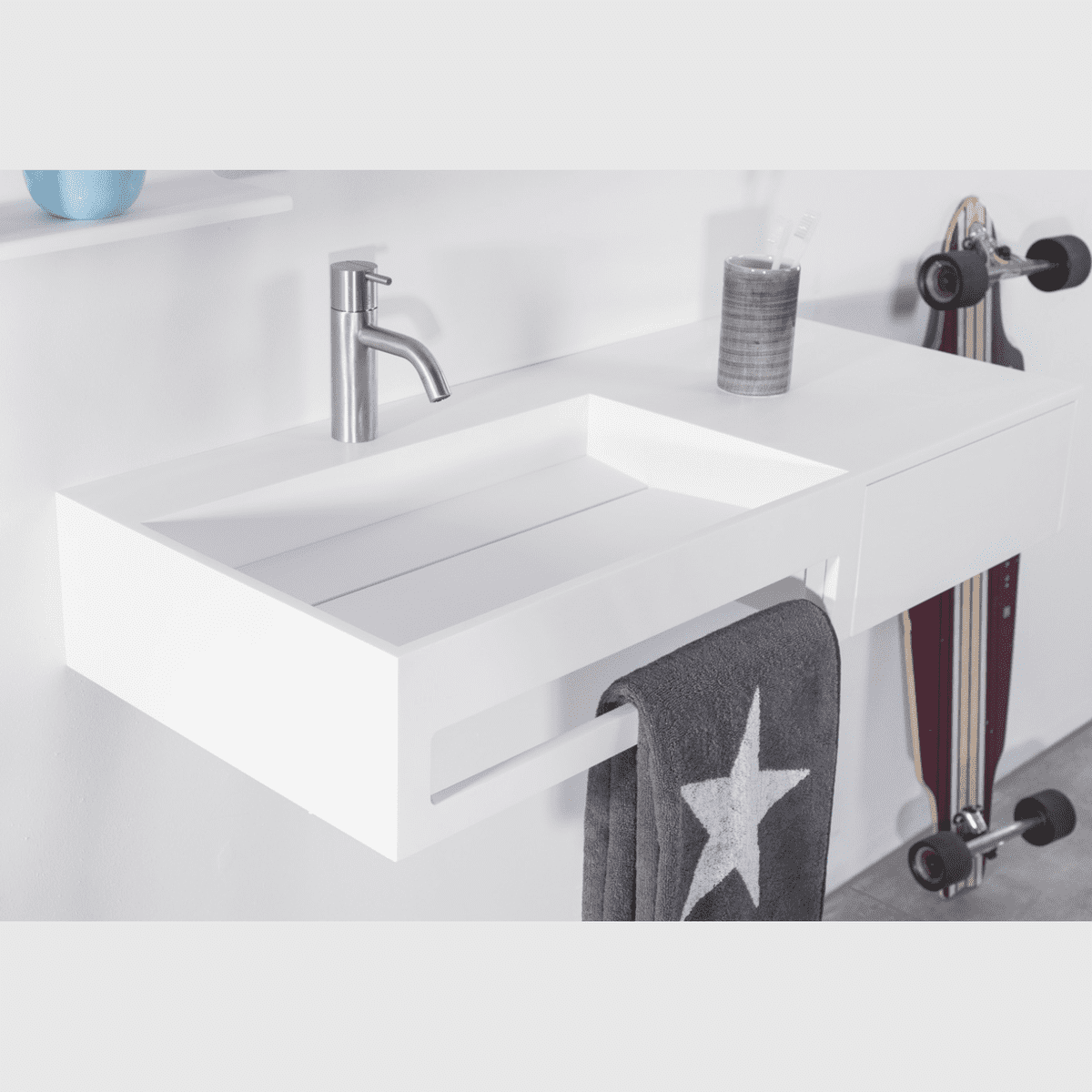 Se Copenhagen Bath Sandfjord 90 håndvask, venstre - mat hvid hos Bad&Design