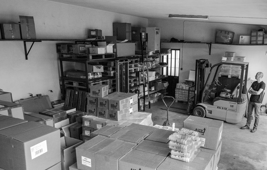Alberto in his first warehouse where he stored products until 2013