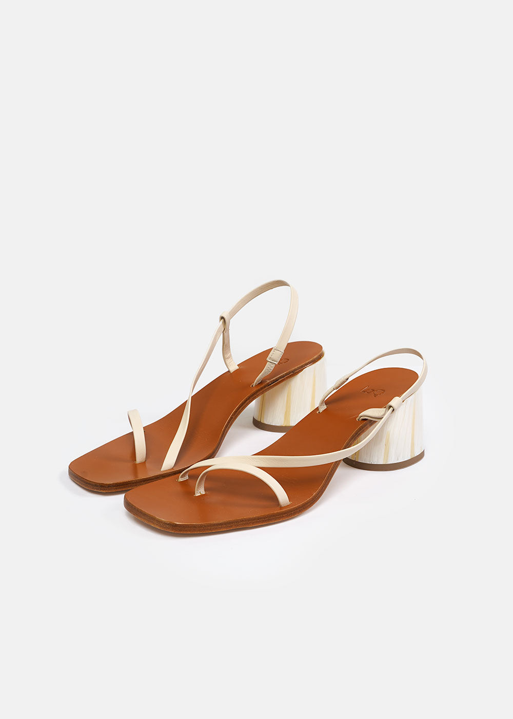 Isla Sandals in Crema by LOQ – New 