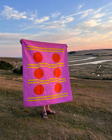 pink-new-moon-quilt-at-seven-sisters