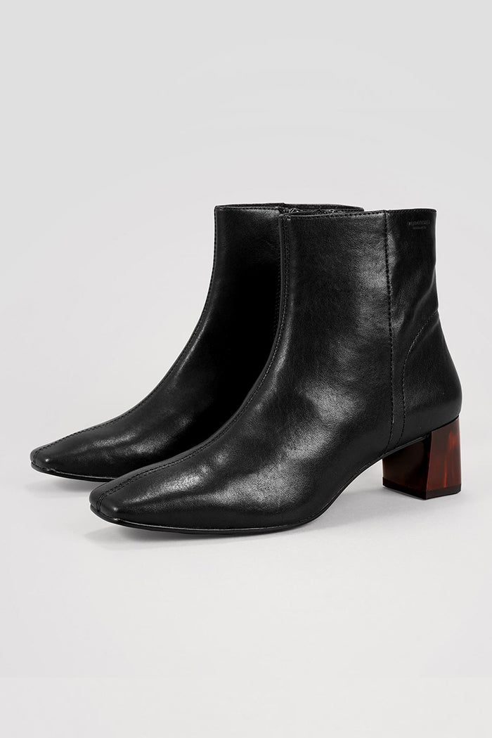 vagabond boots black