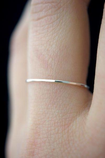HAMMERED THIN STACKING RING SILVER