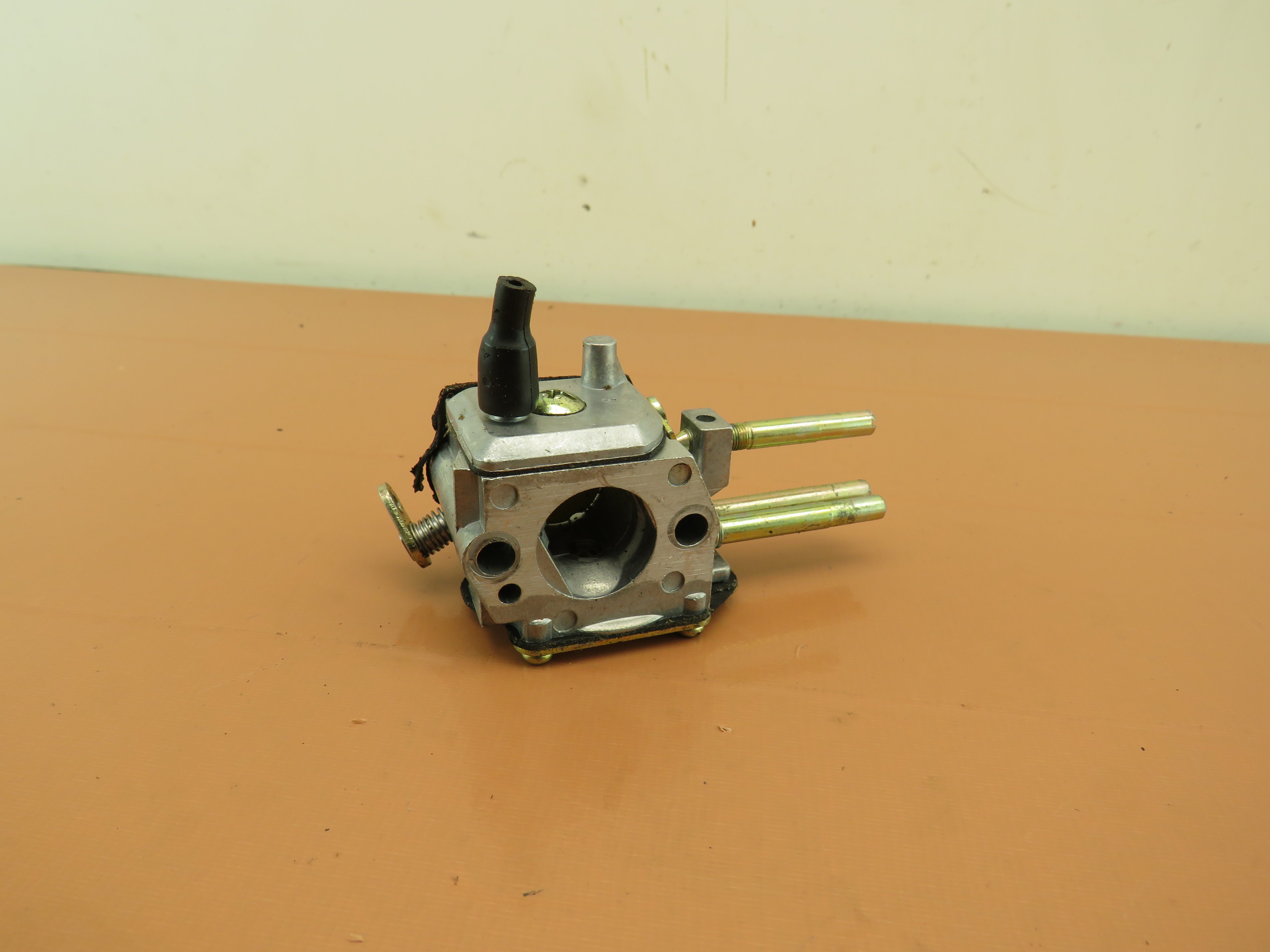 McCulloch Pro Mac 610 OEM Chainsaw Carburetor C2S (see desc)