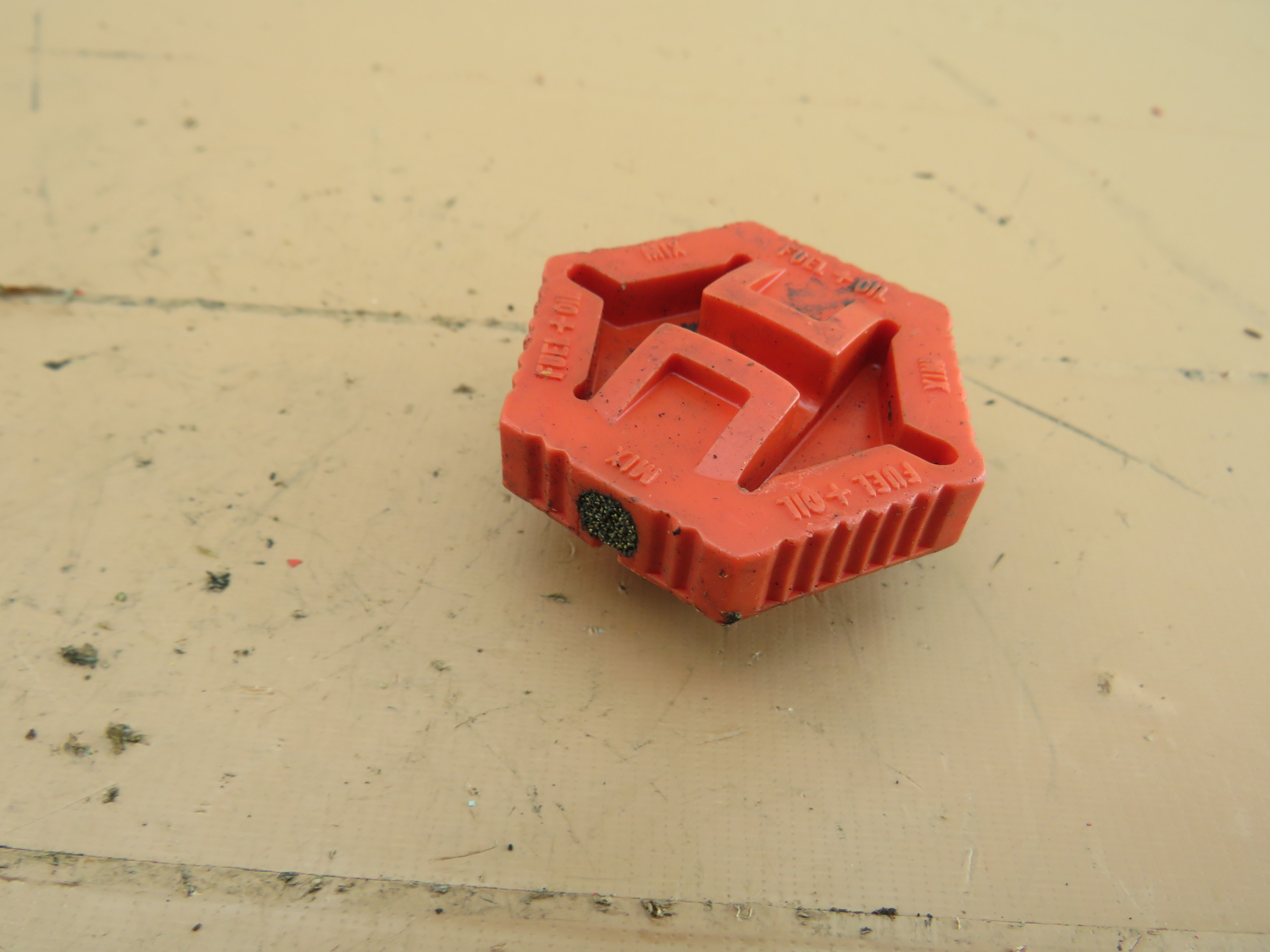 Homelite XL12 OEM Chainsaw Fuel Cap