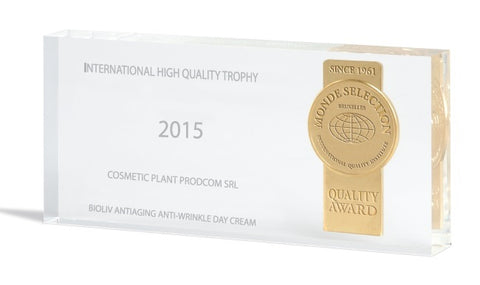 International High Quality Trophy (Trofeul Internațional al Înaltei Calități) și GRAND GOLD Award pentru Crema antirid de zi BIOLIV Antiaging, World Quality Selections, Monde Selection, Bruxelles