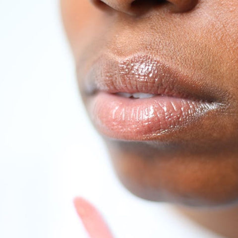 Causes of dark lips