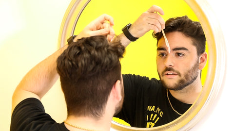 MAN WAXING USING HAPPY WAXING KIT