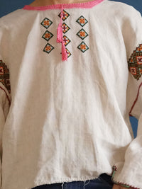 画像をギャラリービューアに読み込む, 50&#39;s ukrainian embroidered linen vintage Blouse(50年代 ウクライナ ブラウス)
