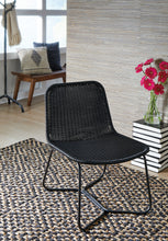 Load image into Gallery viewer, Daviston Accent Chair

