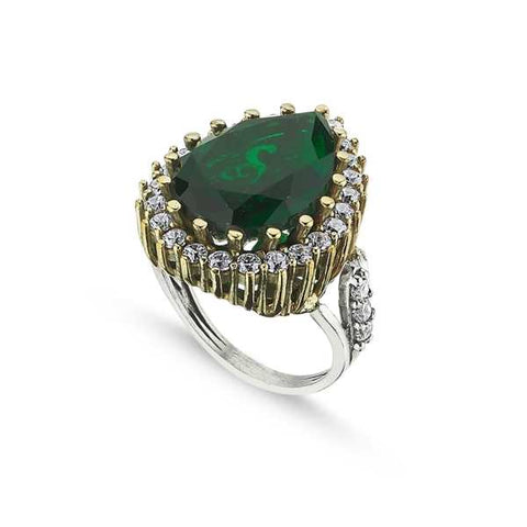 Green Emerald Statmen Ring