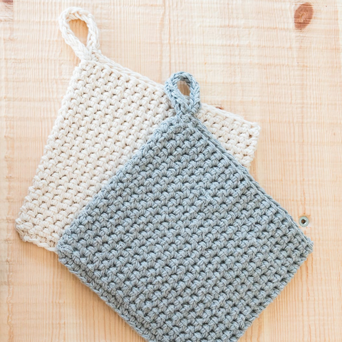 Simple Double Thick Potholder - Single Crochet - A More Crafty Life