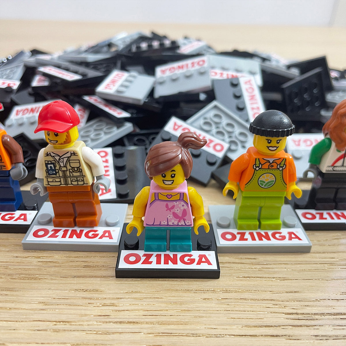 Branded Display Plate - minifigure examples.jpg__PID:e6604eda-0376-4ea8-8131-cc8f1fe96fe0
