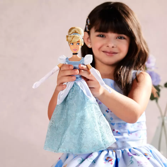 [激安優惠] Disney Princess Classic Doll Cinderella 迪士尼灰姑娘公仔 (附髮梳) – 11 1/2''
