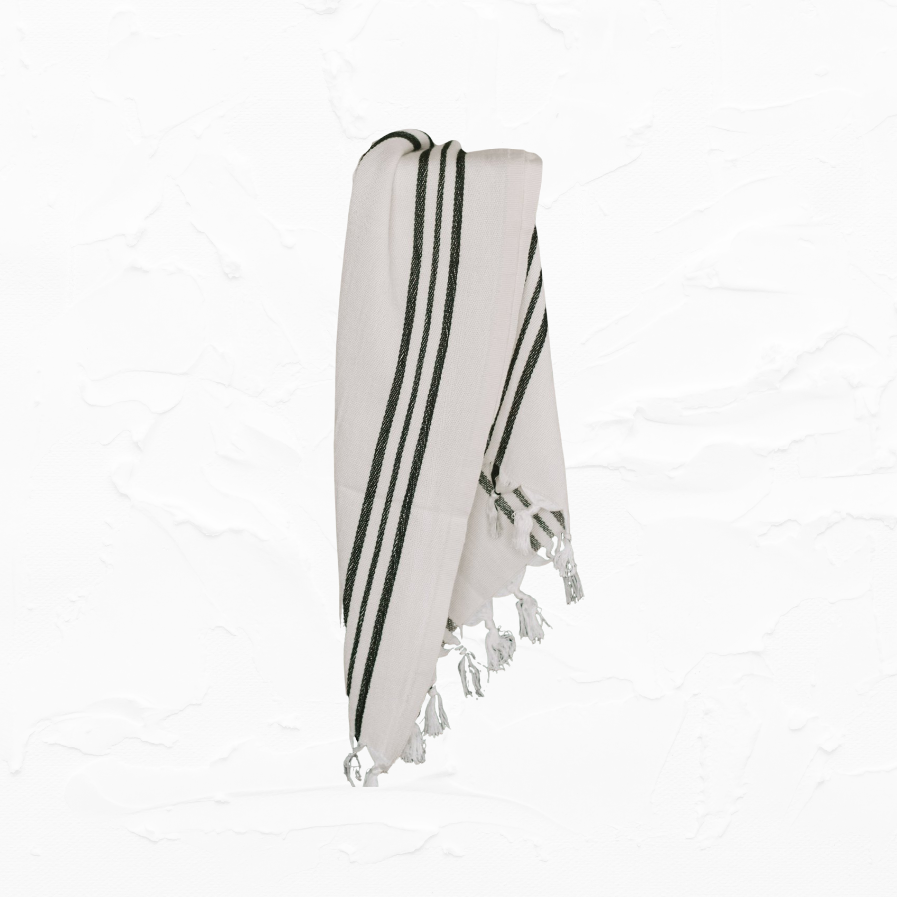 https://cdn.shopify.com/s/files/1/0532/3672/8004/products/turkish-cotton-bamboo-hand-towel-three-stripe_2000x.png?v=1680732353