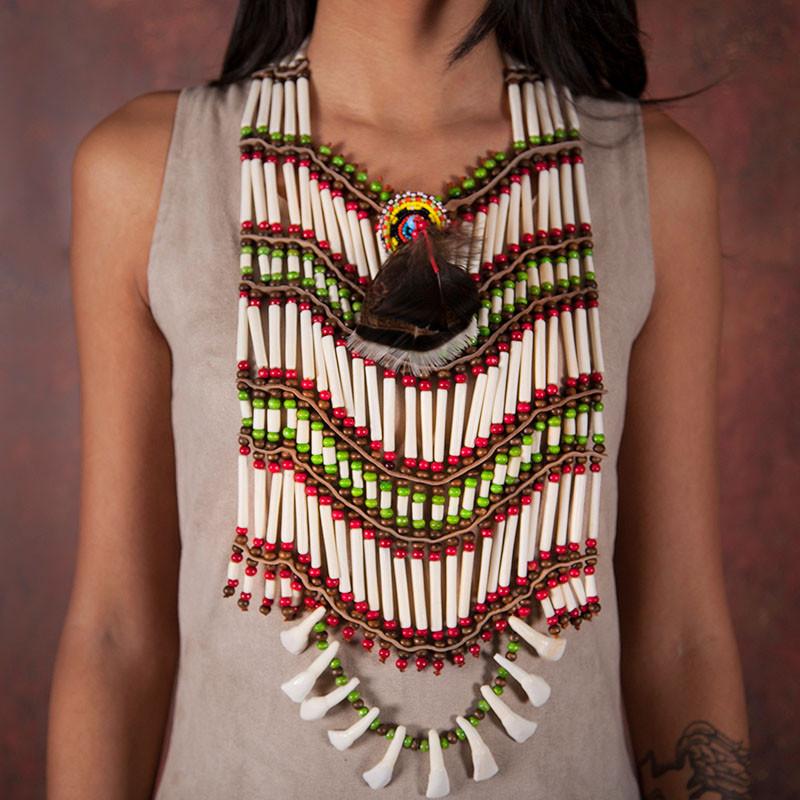 Multi-colored Maxi-Breastplate With Teeth – Indian Headdress - Novum Crafts
