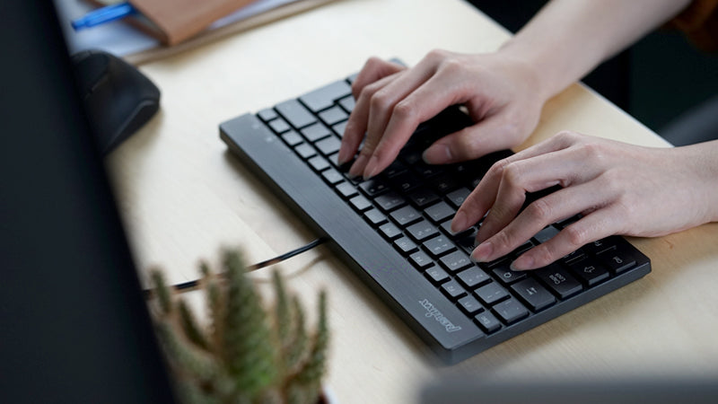 Kabelgebundene USB kleine Mini Tastatur mit flachen Tasten