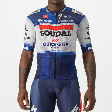 Soudal Quick-Step-Clothing and Original Accessories of the Team