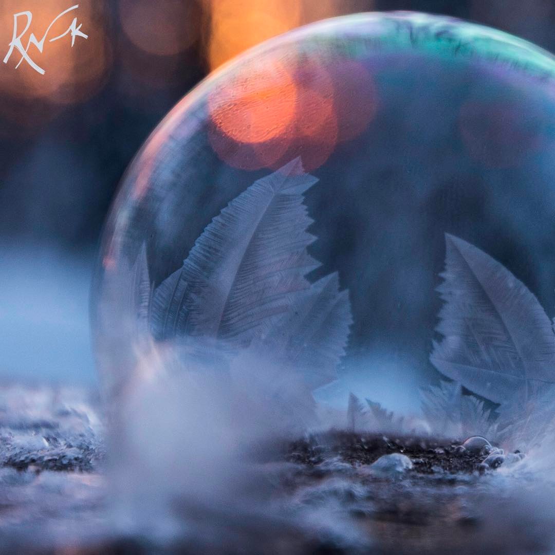 Frozen Bubble Photography