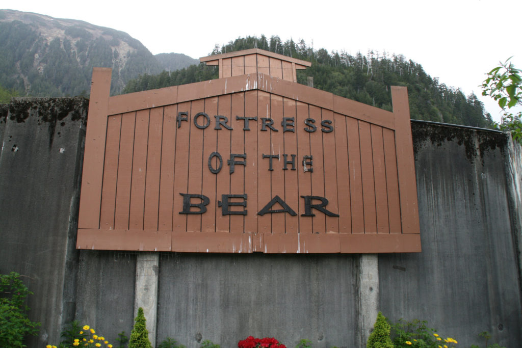 fortress of the bear alaska animal sanctuary 