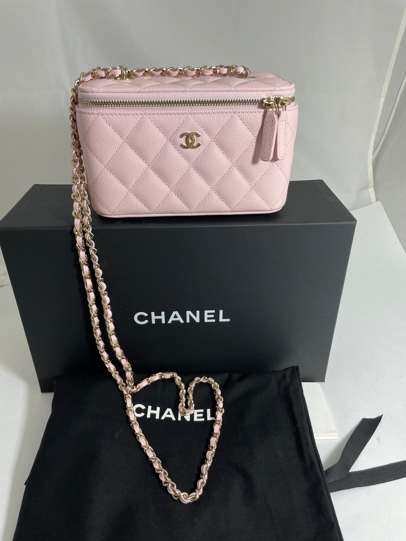 Chanel Pink Caviar Vanity Case with Top Handle Brand New orangeporter