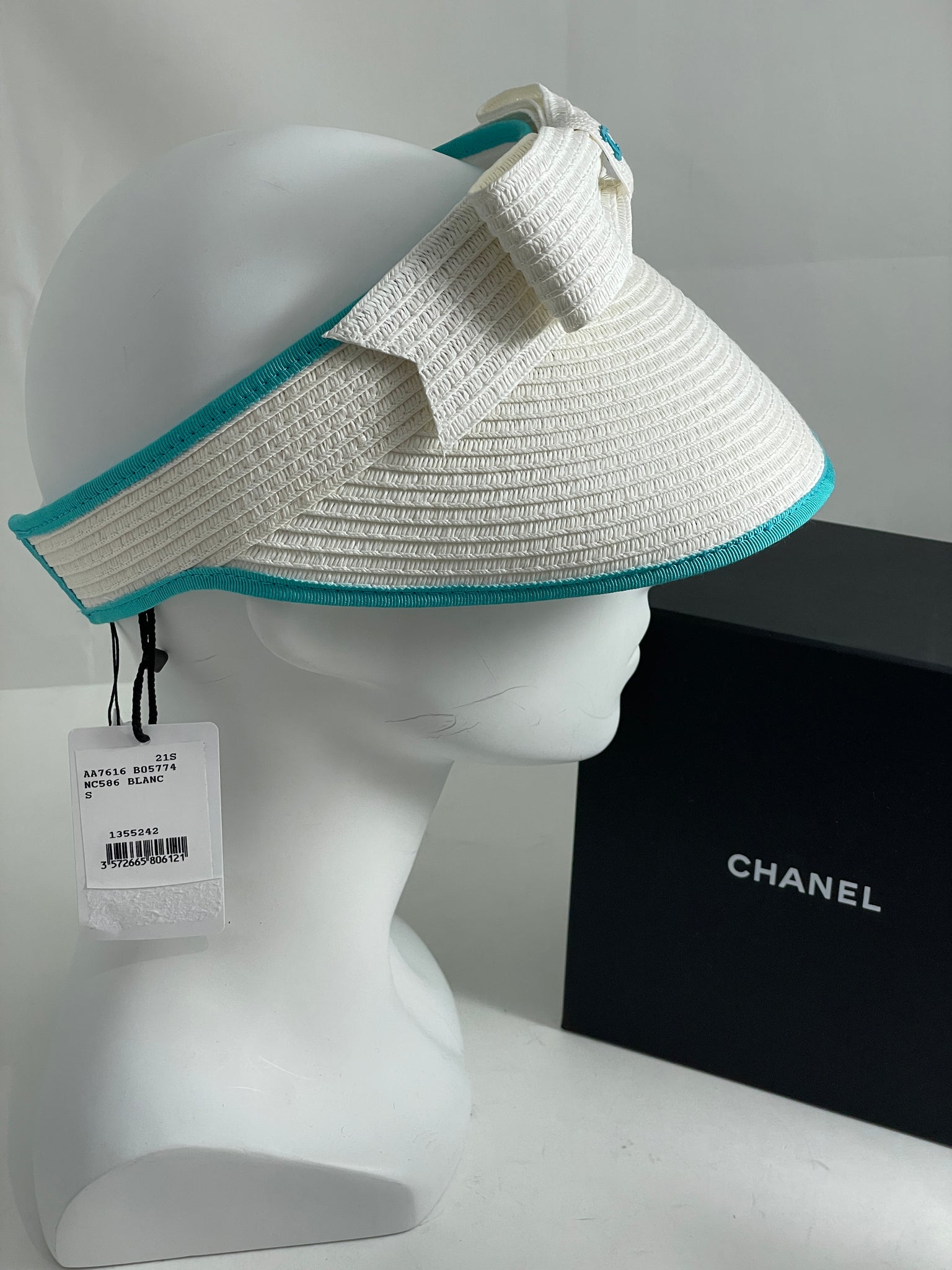 Chanel New in Box White Cotton Viscose Blue CC Sun Visor Hat – The  Millionaires Closet