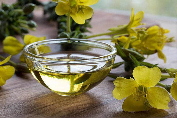 Image of raw evening primrose oil in a glass bowl.