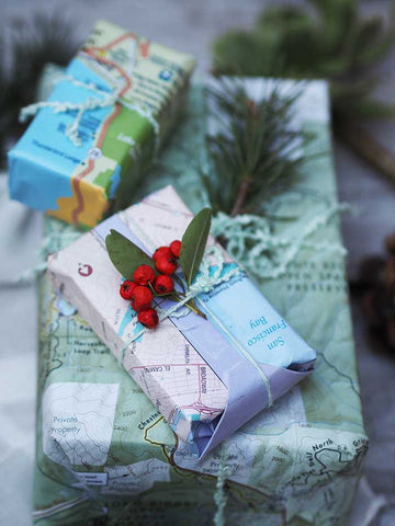 5 Ways to Wrap Gifts Using Recycled and Scrap Materials – Beauty by Earth