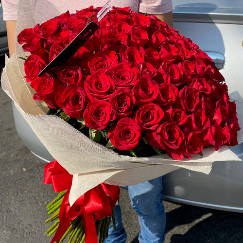 5 ocasiones para sorprender con un ramo de rosas rojas – Miss Flores Bolivia