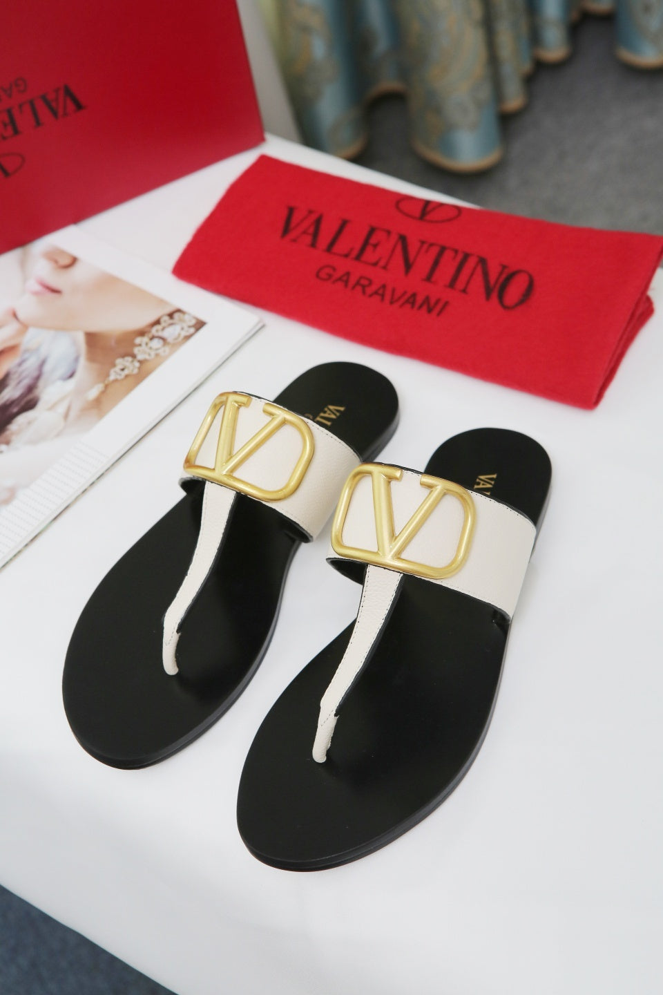 Valentino 2022 New Women Fashion Leather Casual High Heeled Shoes Flat Sandal Slippers