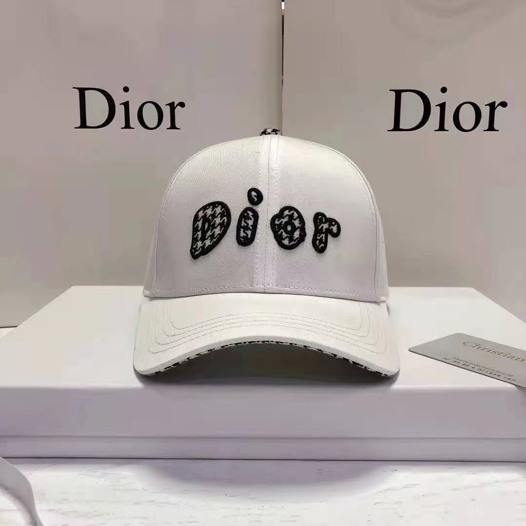 DIOR Men Women new baseball cap, simple atmosphere, casual and versatile sports cap 12