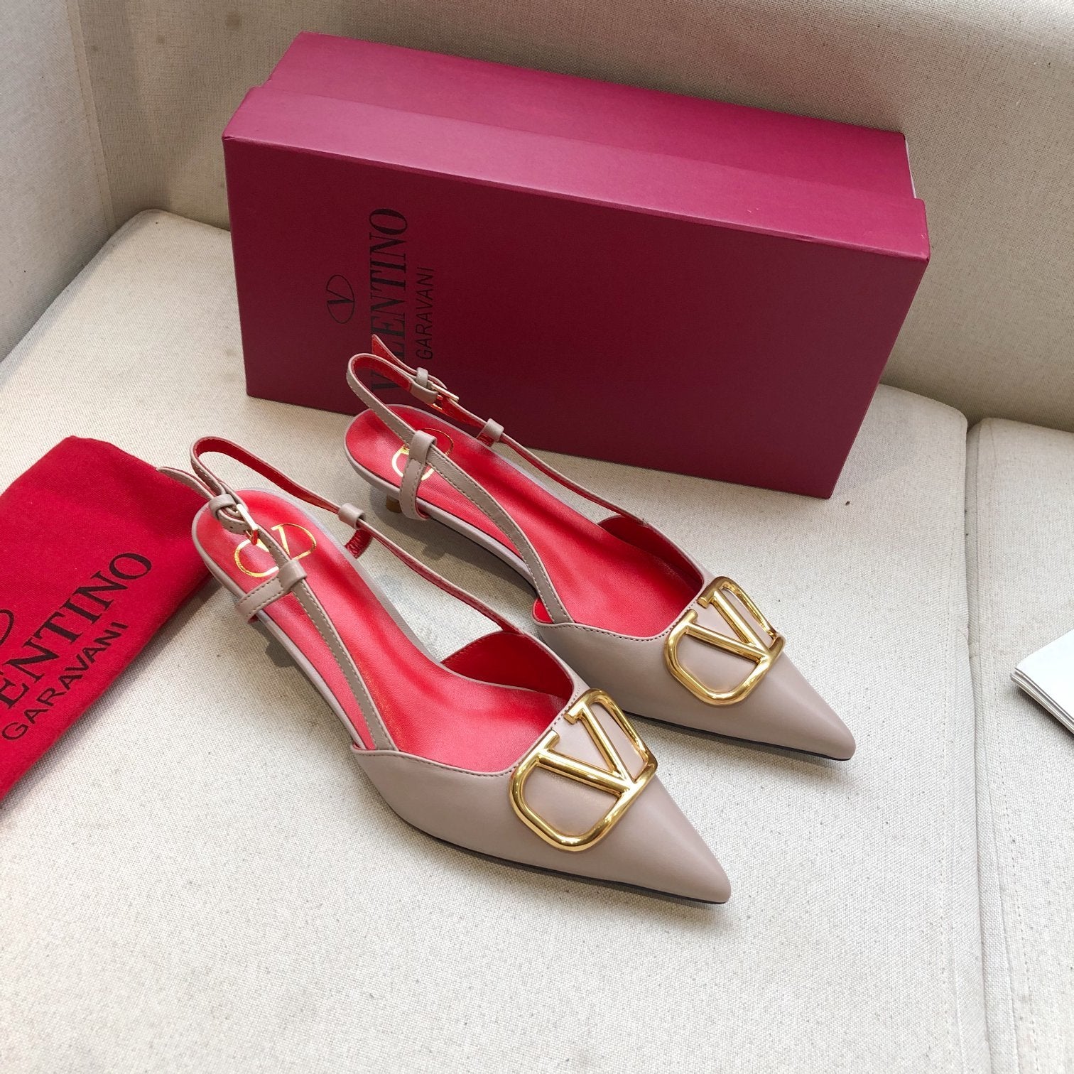 Valentino 2022 New Ladies High Heeled Casual Flat Sandal Slipper