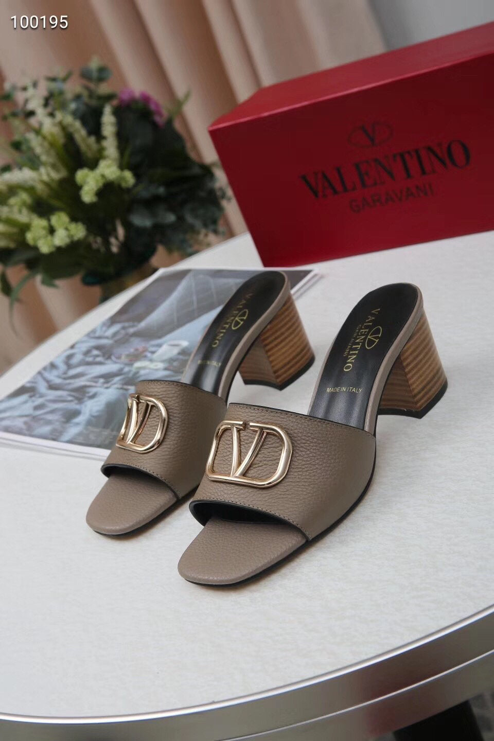 Valentino 2022 New Women Fashion Leather Casual High Heeled Shoes Flat Sandal Slippers