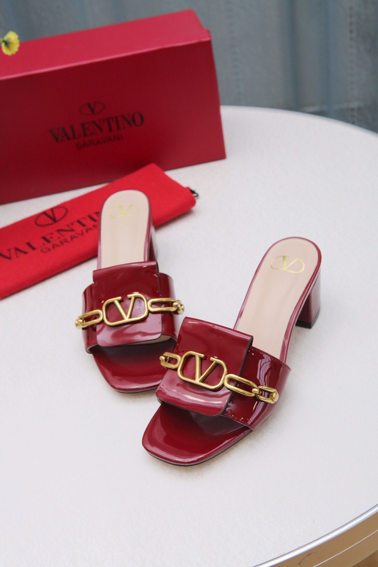 Valentino 2022 New Women Fashion Leather Casual High Heeled Shoes Flat Sandal Slippers