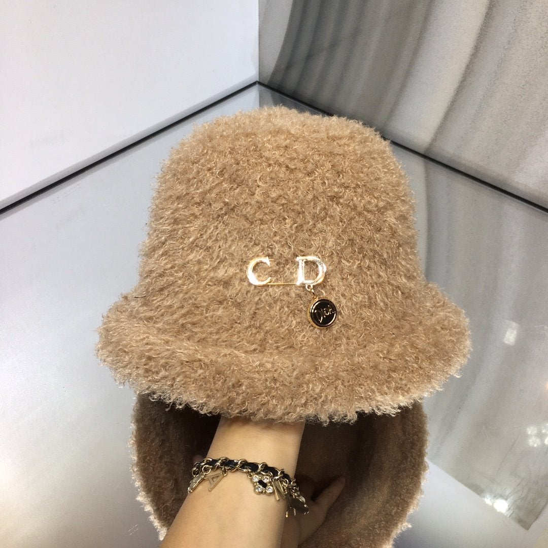 Dior Women autumn and winter new fashion fisherman hat is comfortable and versatile 12