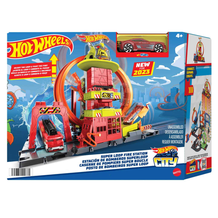 Hot Wheels Track Set And 1 1:64 Scale Toy Firetruck, City Dragon Drive  Firefight