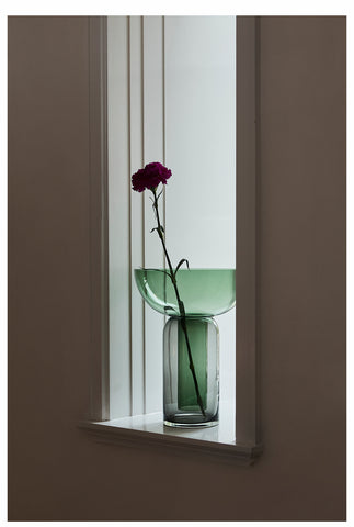 Luxusní interiér, Interiérový design, doplňky do domácnosti, Domácí doplňky, Interiérové doplňky, Skleněná váza, Originální váza, Luxusní váza na stůl