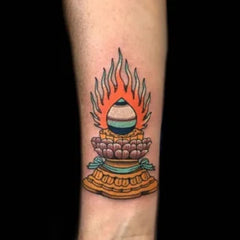 tatouage bouddhiste feu