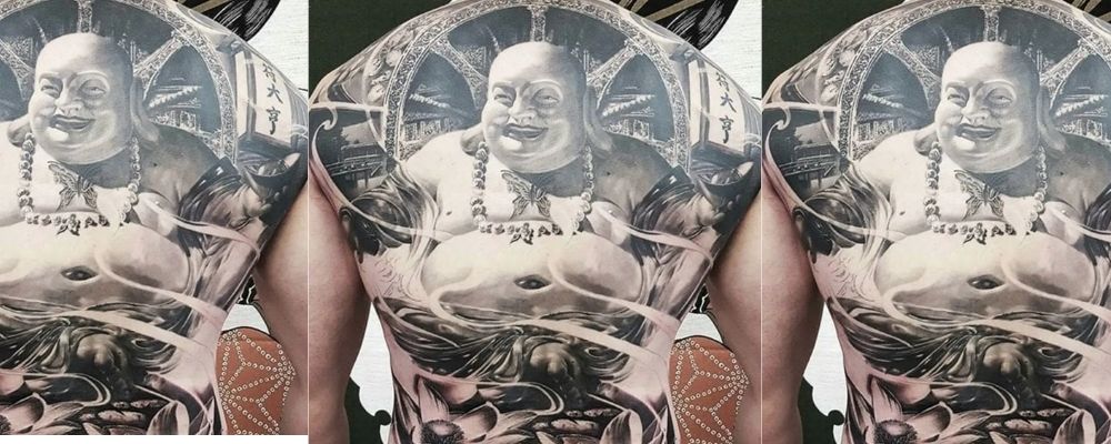 tatouage de dos gros bouddha