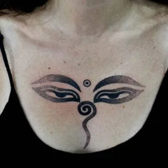 tatouage yeux de bouddha