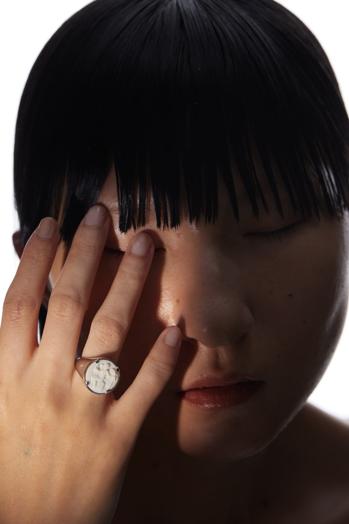 TOM WOOD トムウッド Cameo Athena Ring カメオ リング | ofa.sg