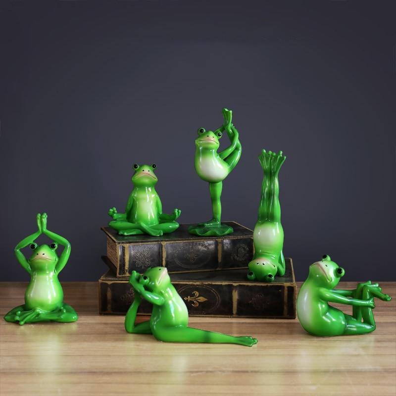 Leggy Frog Figurines – Arte Attic